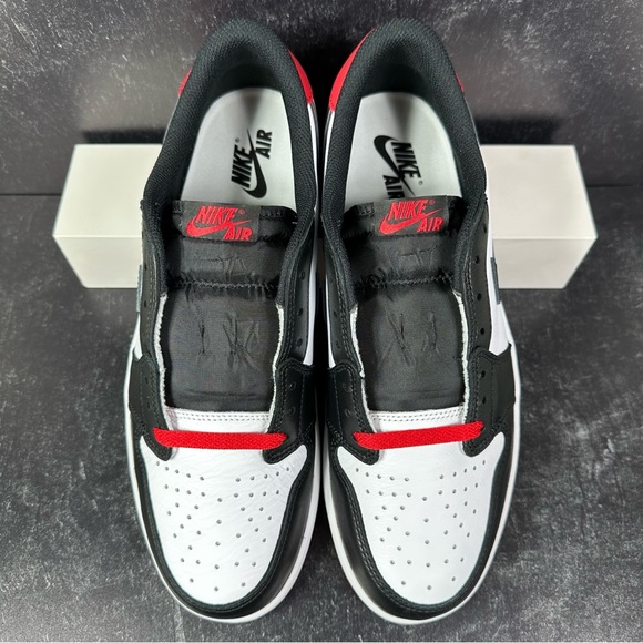 NIKE AIR JORDAN 1 RETRO LOW OG BLACK TOE MENS SHOES SIZE 10.5 LEATHER WHITE RED - Picture 3 of 11